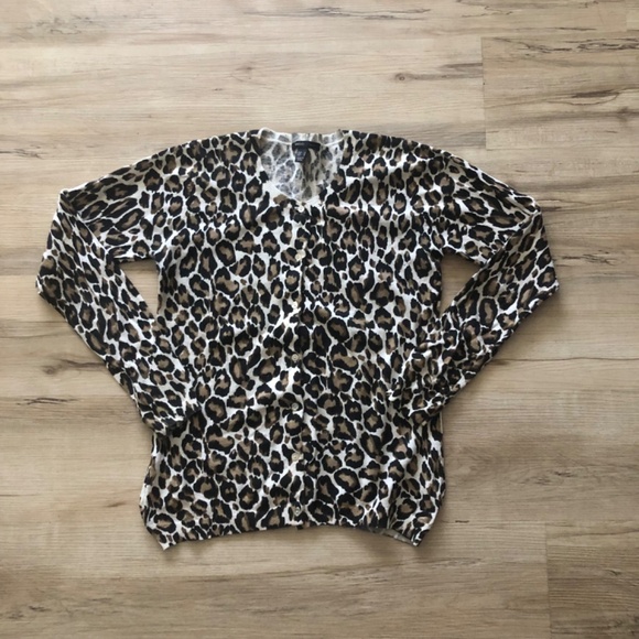Mango Leopard Print Button Down Top - Picture 2 of 9